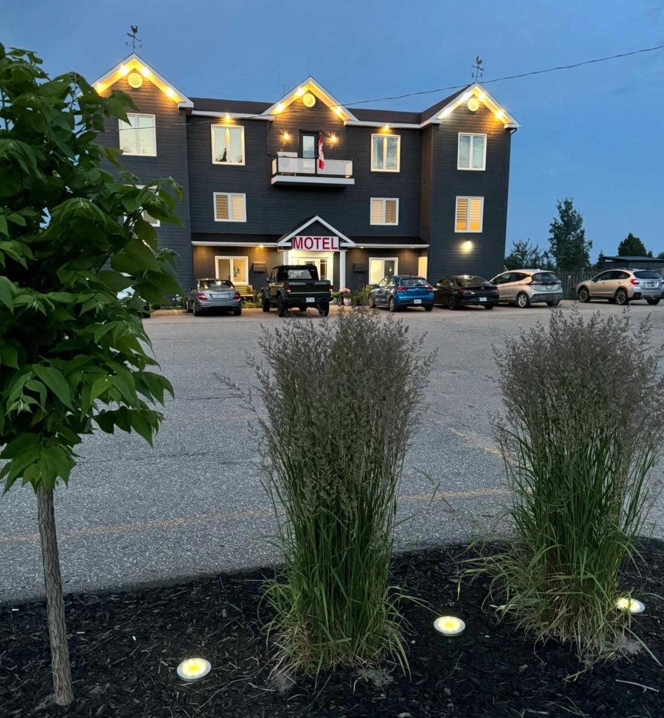 Horizon 777 Hotel Saint-Siméon Exterior photo